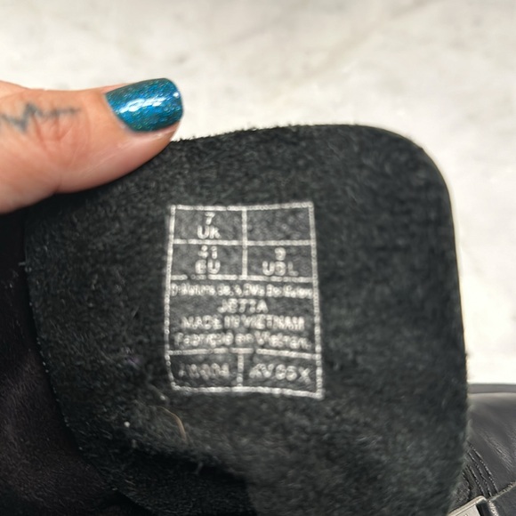 Dr. Martens Jetta Sendal Platform Boot - Picture 7 of 7